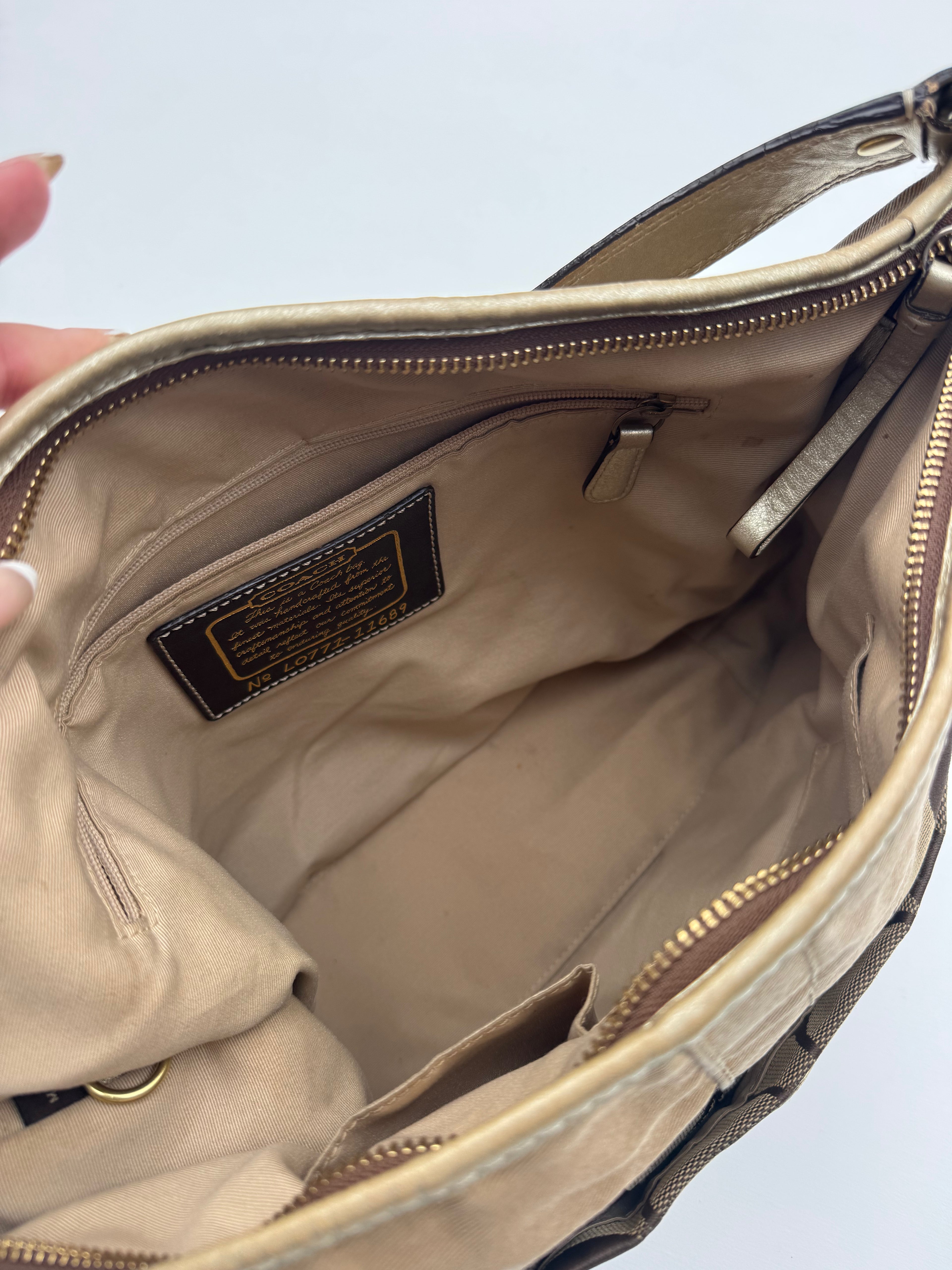 Vintage Coach Hobo Clip Shoulder Bag