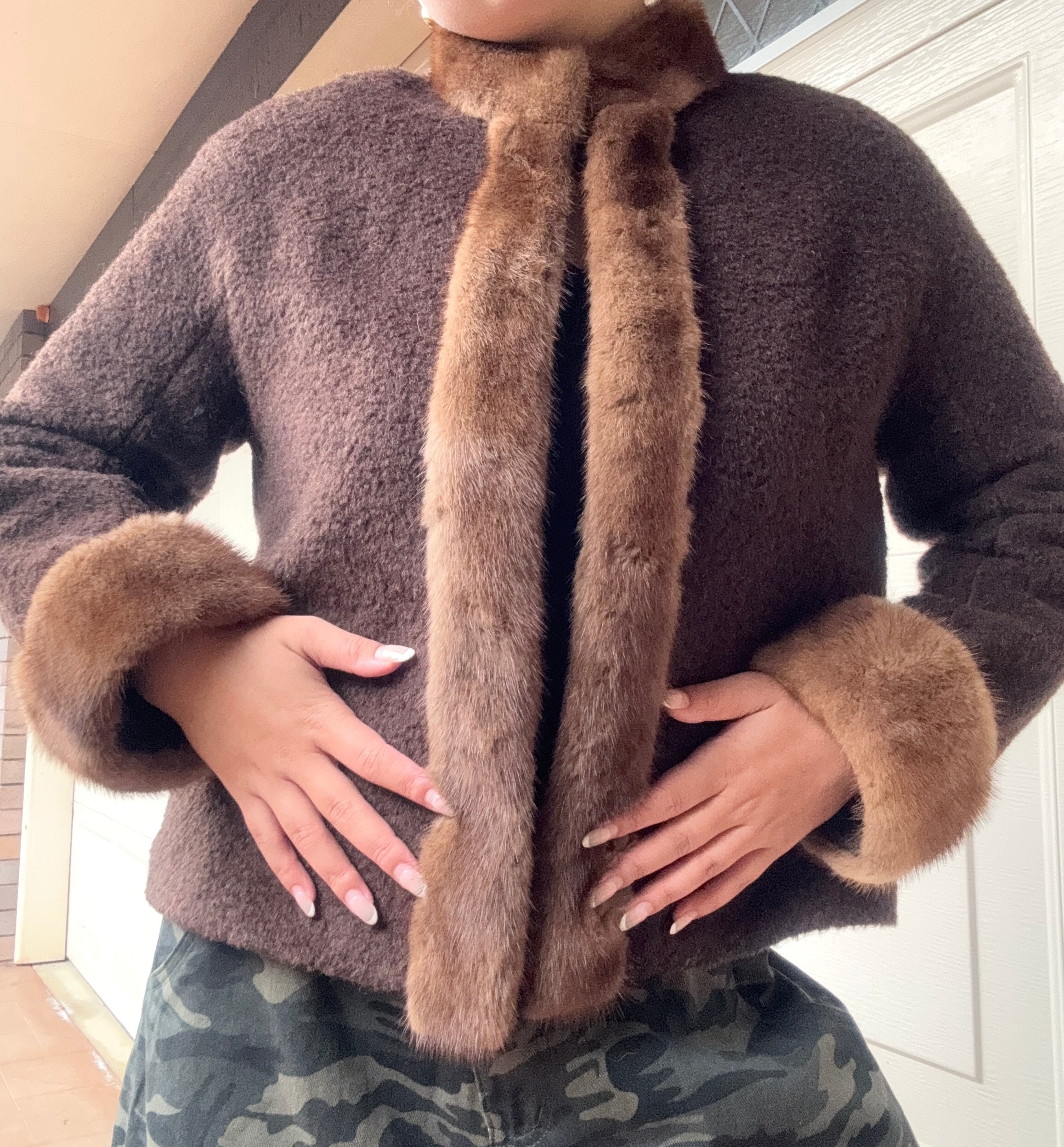 Vintage Chocolate Brown Fur Coat | M |
