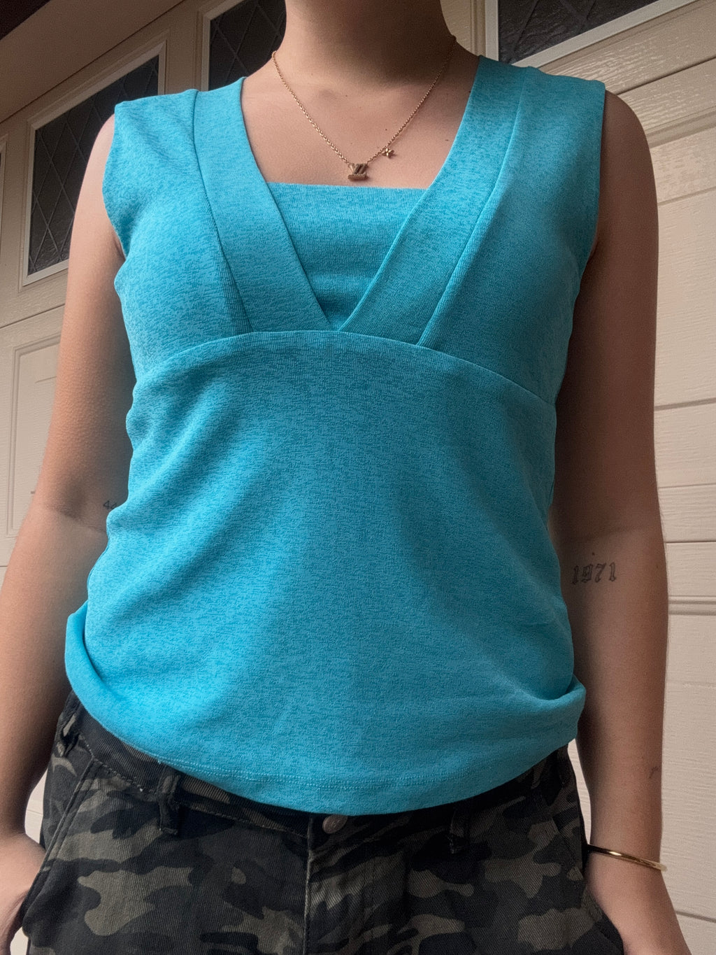 Stax V-Neck Top | M |