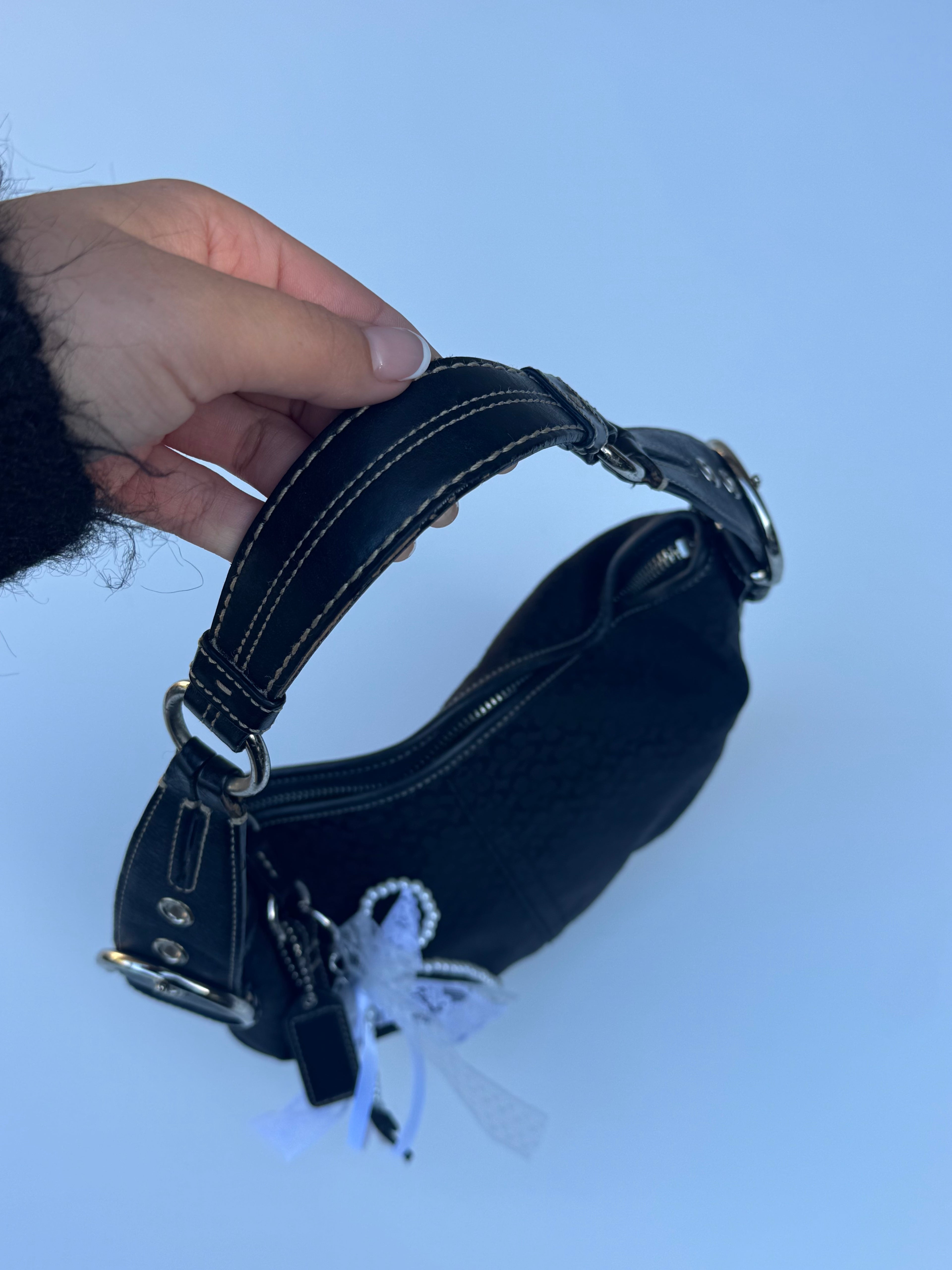 Vintage Coach Soho Hobo Medium Shoulder Bag - Black